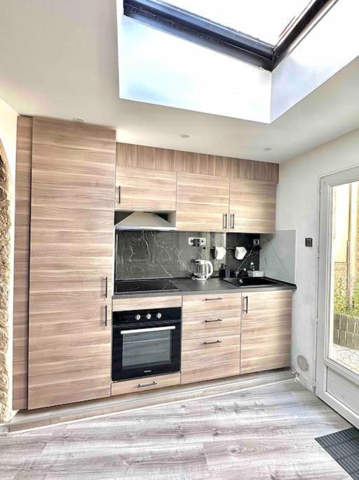 Une Belle Maison Avec 2 Chambre Croix エクステリア 写真